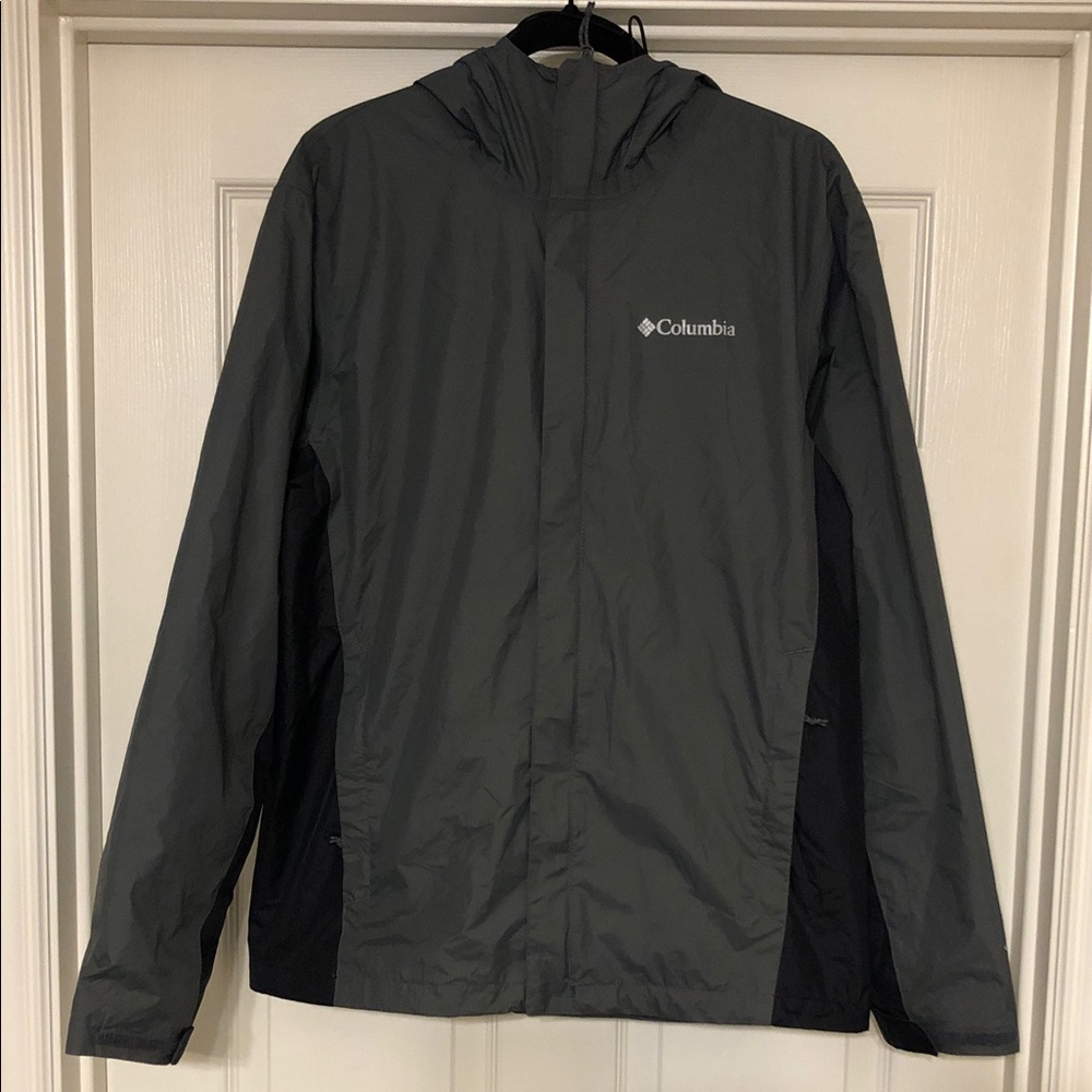 Columbia Men's Hooded Rain Jacket in Gray and Black